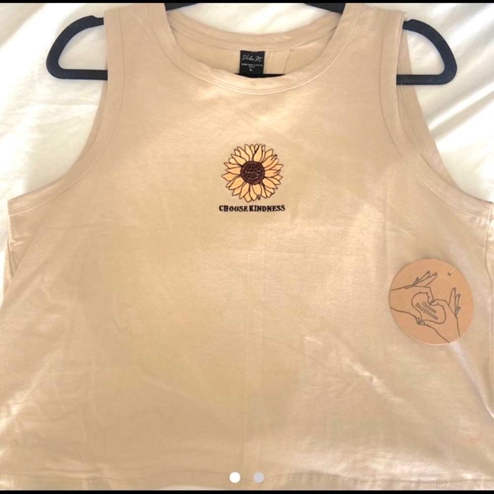 “Choose Kindness” Top 🌻